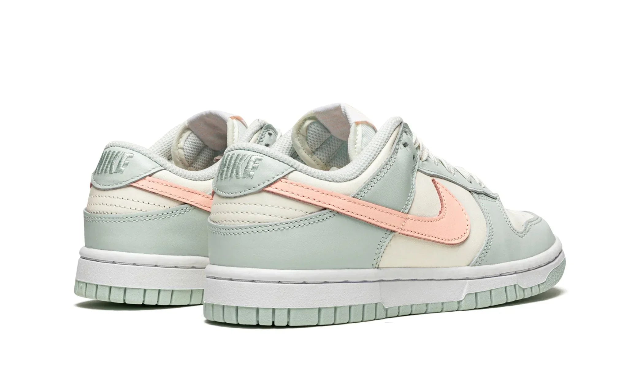 Tênis Nike Dunk Low Feminino "Barely Green" Verde - DD1503-104
