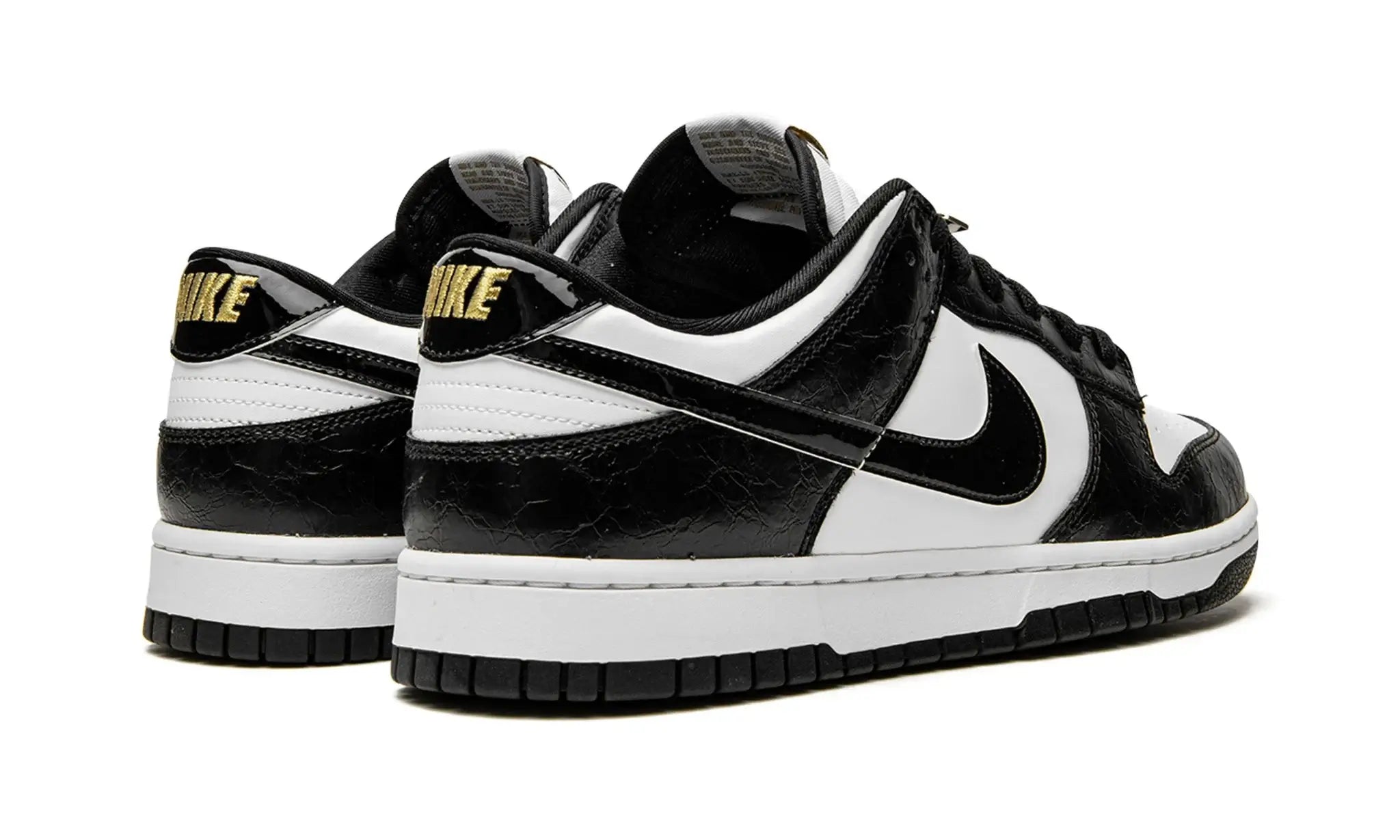 Tênis Nike Dunk Low Black "World Champ" Preto / Branco - DR9511-100