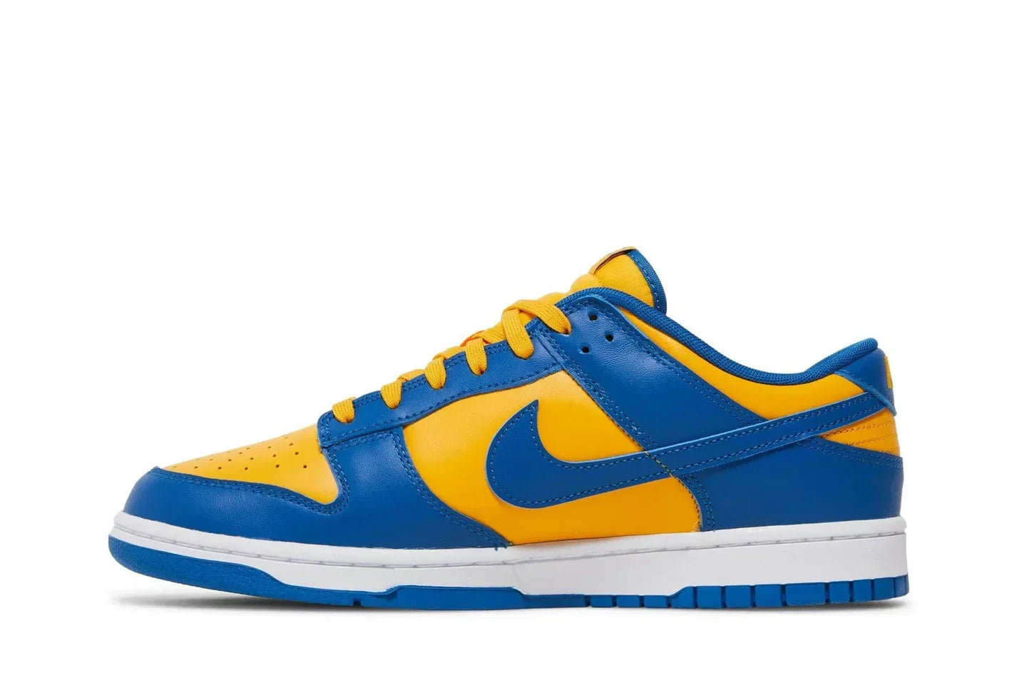 Tênis Nike Dunk Low UCLA detalhe lateral