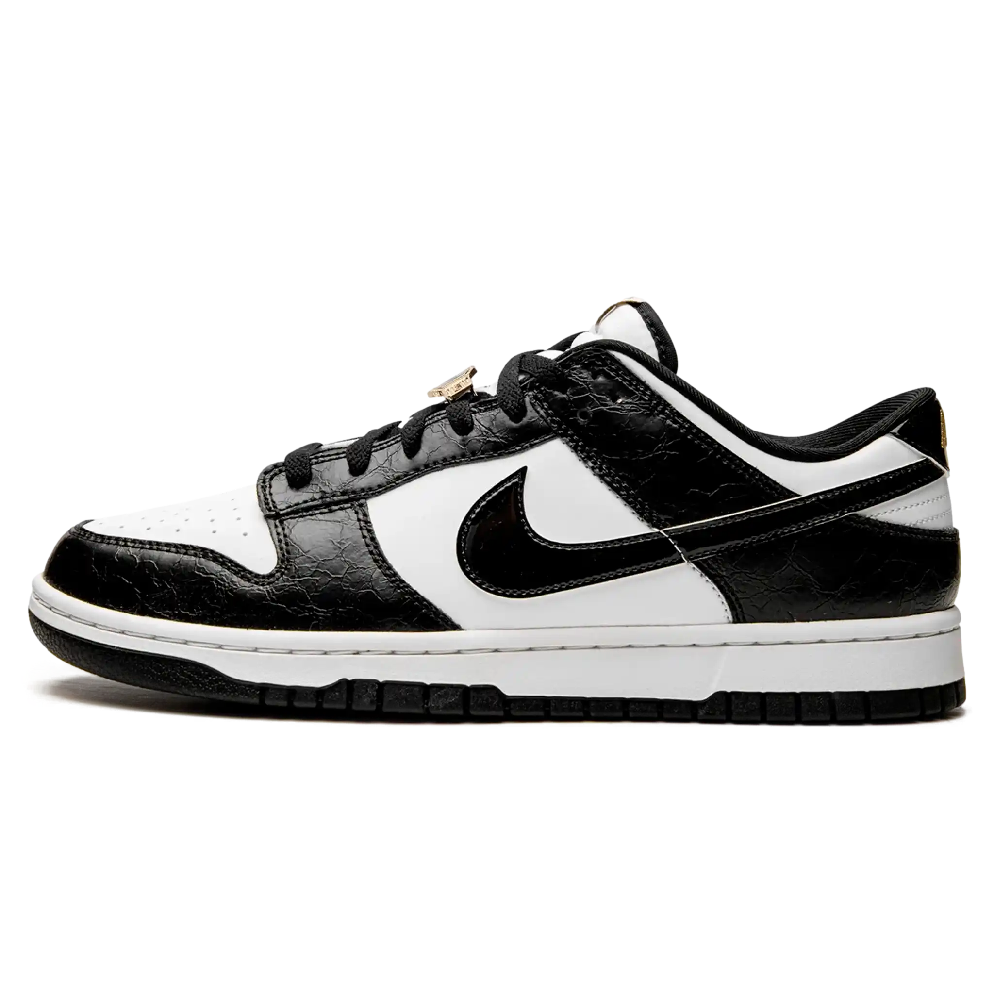 Tênis Nike Dunk Low Black "World Champ" Preto / Branco - DR9511-100