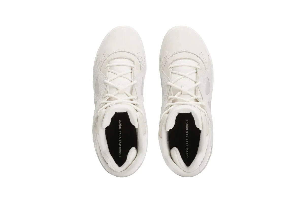 Tênis Adidas Badbo 1.0 X Bad Bunny "Chalk White" Branco detalhe do solado