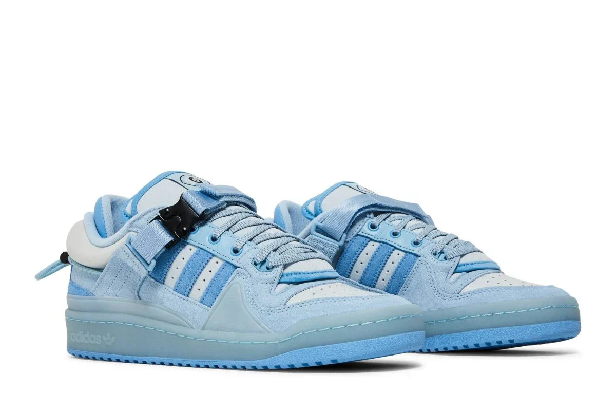Tênis Adidas Forum Buckle Low x Bad Bunny Blue Tint detalhe do solado