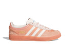 Tênis Adidas Gazelle Indoor Bad Bunny Cabo Rojo Rosa vista lateral