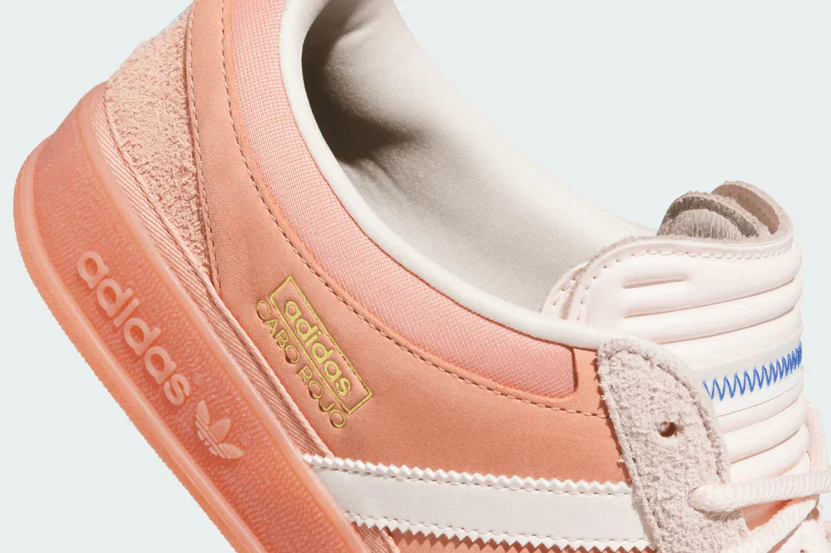 Tênis Adidas Gazelle Indoor Bad Bunny Cabo Rojo Rosa detalhe adicional