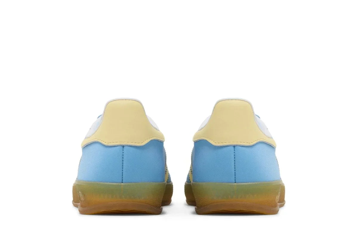 Tênis Adidas Gazelle Indoor Semi Blue Burst Almost Yellow Azul detalhe do material