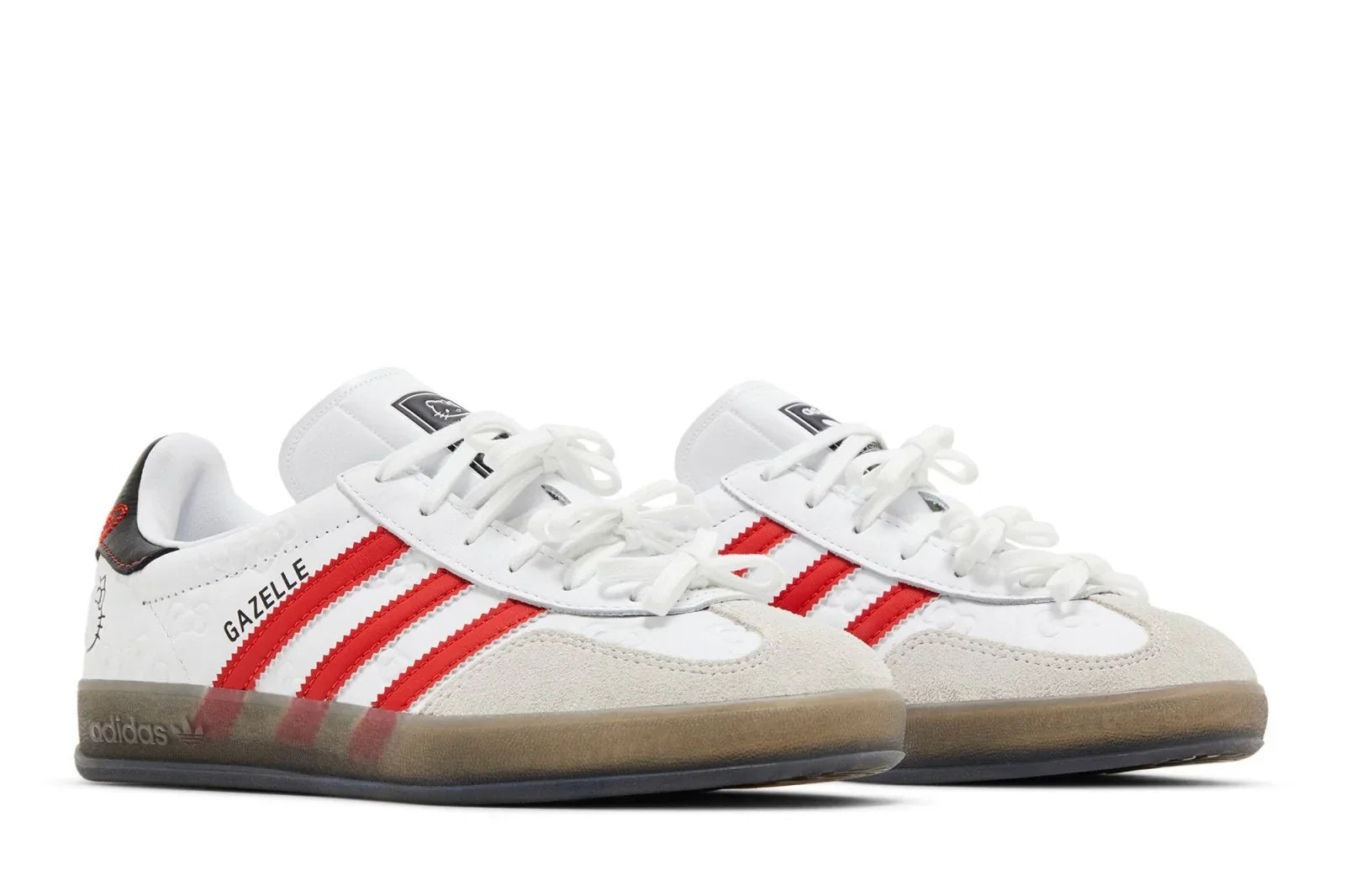 Tênis Adidas Gazelle Indoor x Hello Kity Anniversary Cloud White Red Branco detalhe do solado