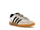 Tênis Adidas Gazelle x Bad Bunny Core White Bege detalhe do solado