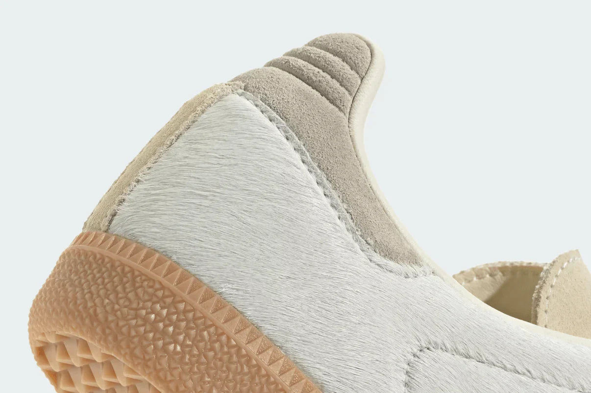 Tênis Adidas Samba OG Pony Hair Wonder Beige Better Scarlet detalhe interno
