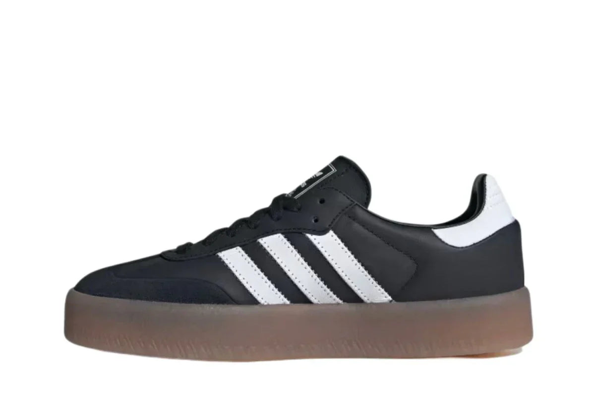Tênis Adidas Sambae Core Black Metallic Gold Preto detalhe do material