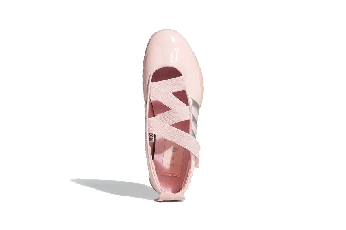 Tênis Adidas Taekwondo Caroline Hu x CLOT Pink Silver Rosa detalhe do material