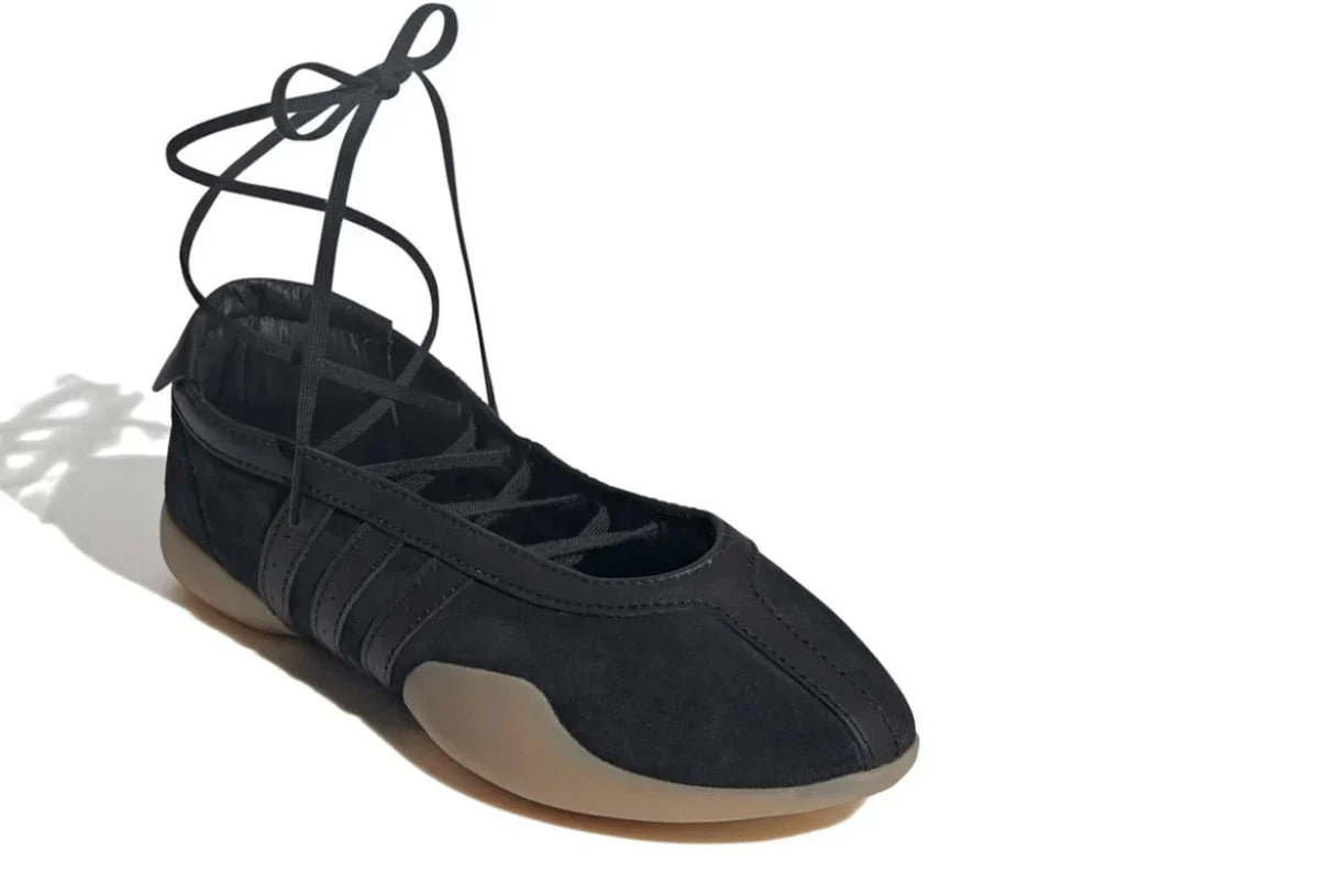 Tênis Adidas Taekwondo Mei Ballet Black Gum Preto detalhe do solado