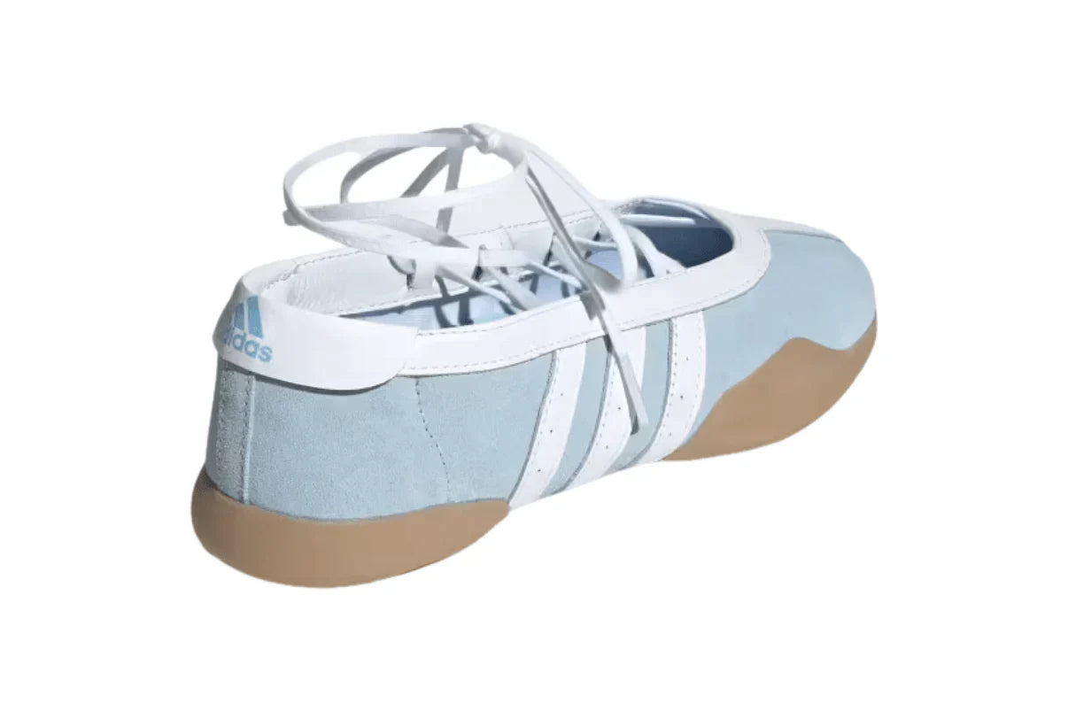 Tênis Adidas Taekwondo Mei Ballet Clear Sky Gum Azul detalhe lateral