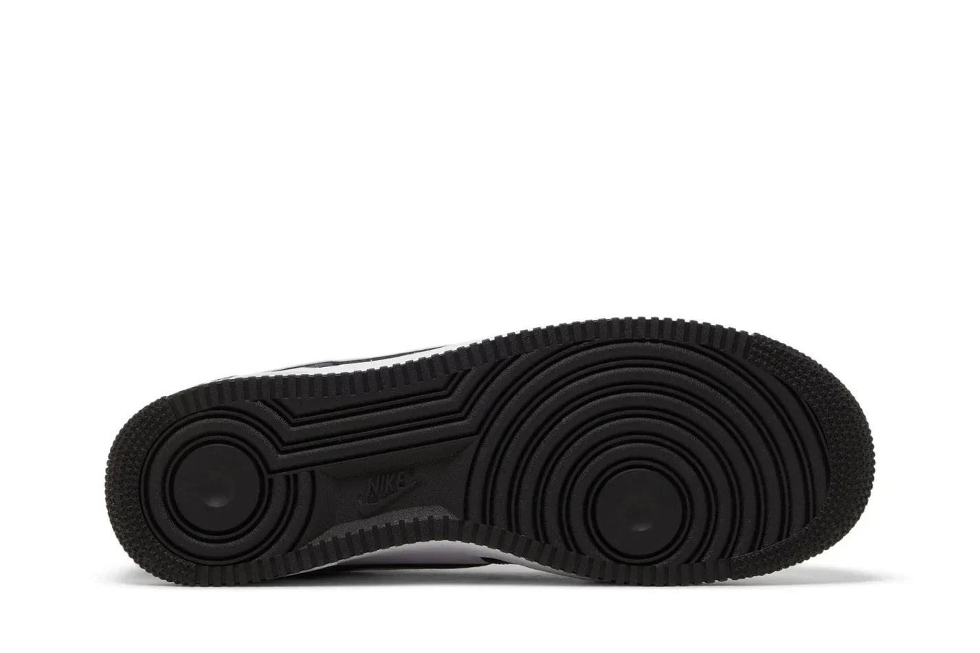 Tênis Air Force 1 Low 07 Panda Preto detalhe do material