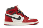Tênis Air Jordan 1 High Chicago Lost and Found Vermelho vista superior