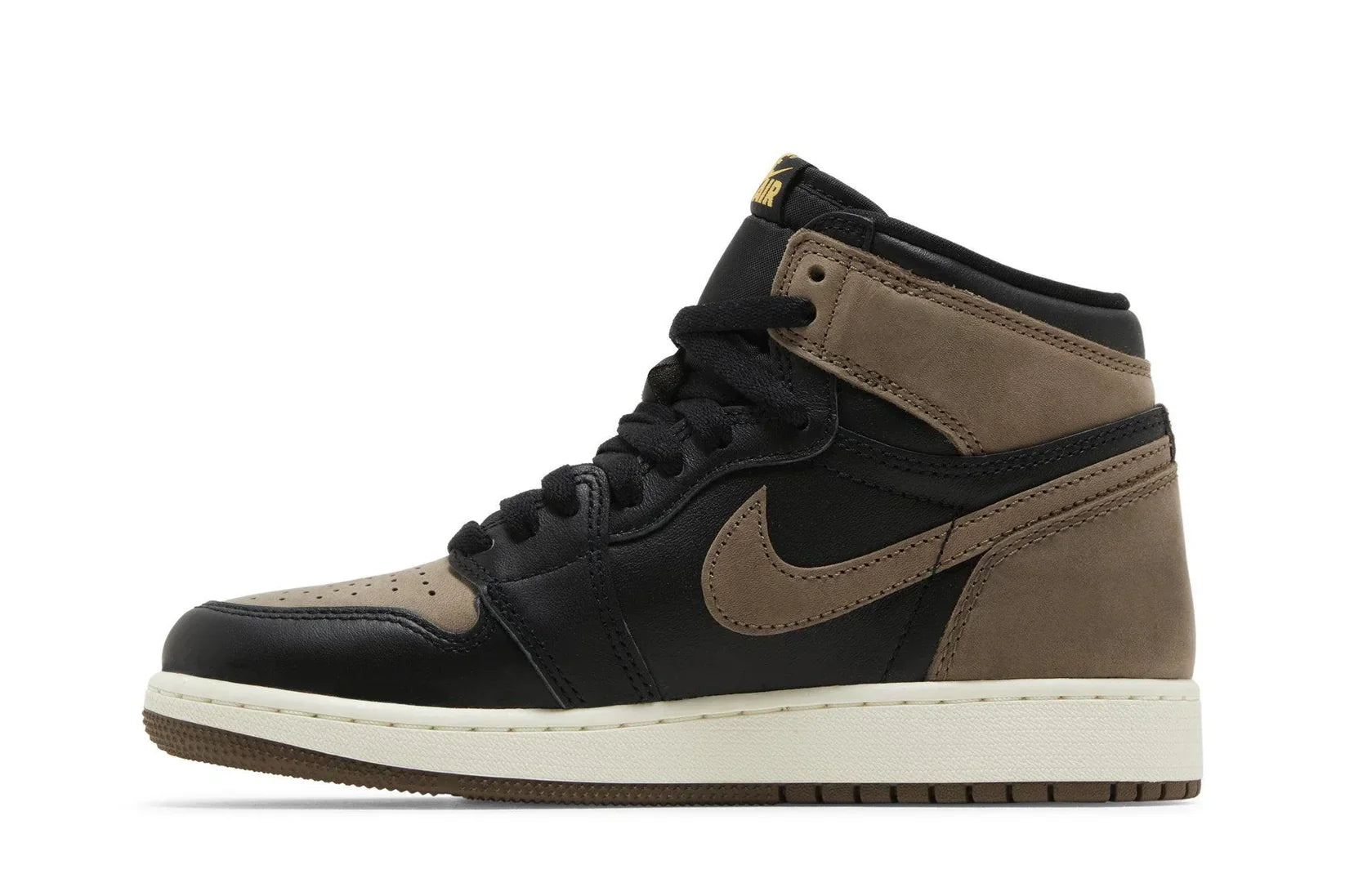 Tênis Air Jordan 1 High Palomino Marrom detalhe lateral
