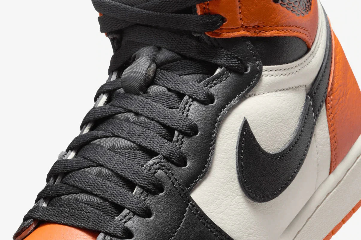 Tênis Air Jordan 1 High OG Shattered Backboard Laranja detalhe interno