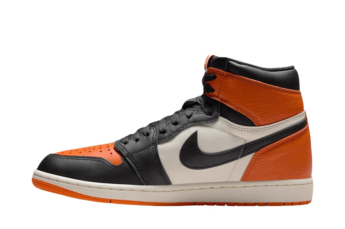 Tênis Air Jordan 1 High OG Shattered Backboard Laranja detalhe do solado