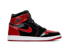 Tênis Air Jordan 1 High Patent Bred Vermelho vista lateral