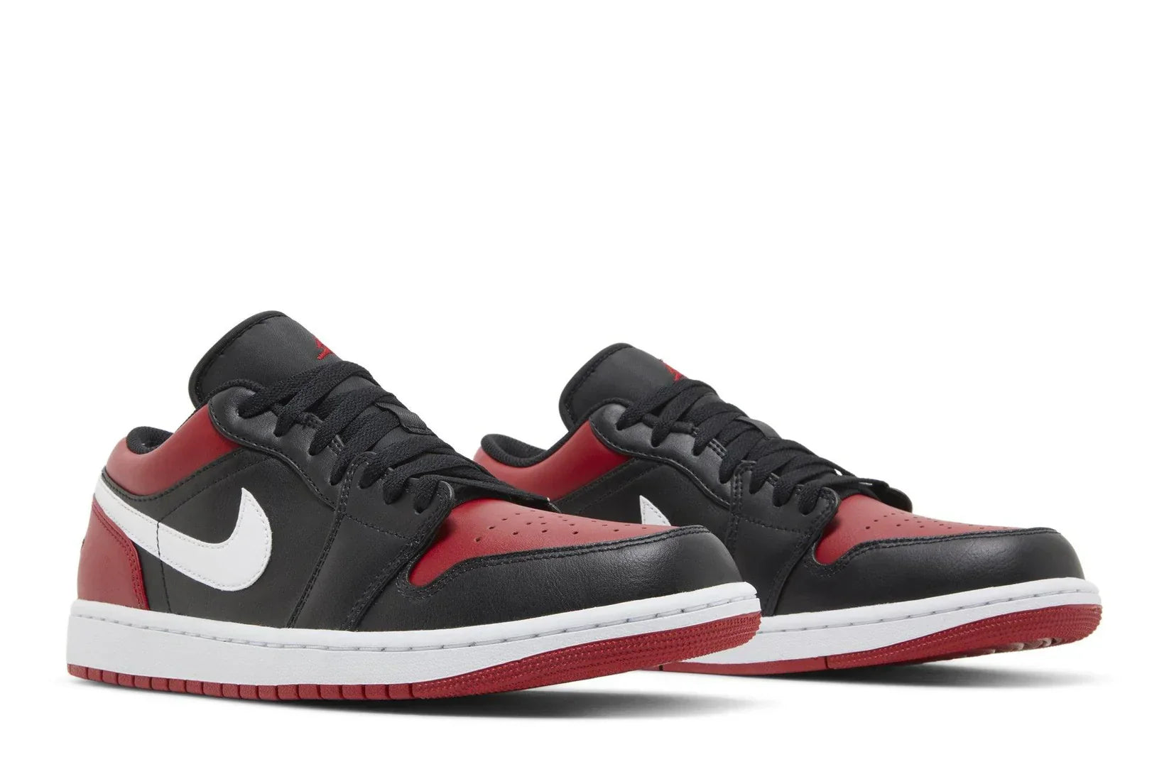 Tênis Air Jordan 1 Low Alternate Bred Toe Vermelho vista superior