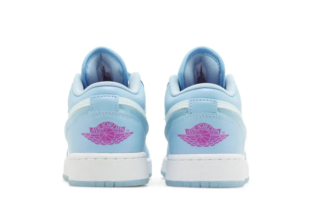 Tênis Air Jordan 1 Low Aquarius Blue Azul detalhe do solado