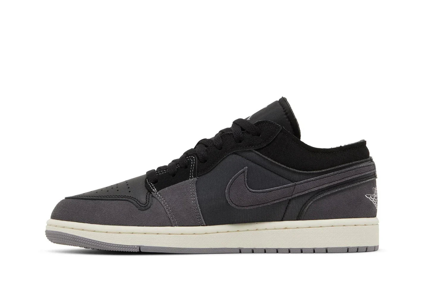 Tênis Air Jordan 1 Low Inside Out Black Preto detalhe do material