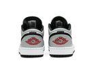 Tênis Air Jordan 1 Low Light Smoke Grey Cinza detalhe lateral