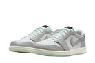 Tênis Air Jordan 1 Low Lunar New Year Photon Dust Cinza detalhe do solado