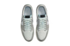 Tênis Air Jordan 1 Low Lunar New Year Photon Dust Cinza detalhe do material