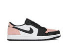 Tênis Air Jordan 1 Low OG Bleached Coral Rosa vista lateral