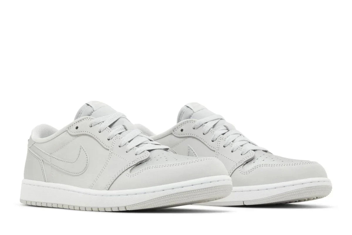 Tênis Air Jordan 1 Low Og Metallic Silver Cinza detalhe do material
