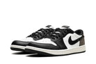 Tênis Air Jordan 1 Low Og Mocha Marrom detalhe do solado