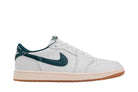 Tênis Air Jordan 1 Low OG Oxidized White Green Branco vista lateral
