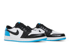 Tênis Air Jordan 1 Low OG UNC Azul detalhe lateral