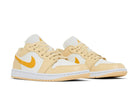 Tênis Air Jordan 1 Low Team Gold Amarelo detalhe do solado
