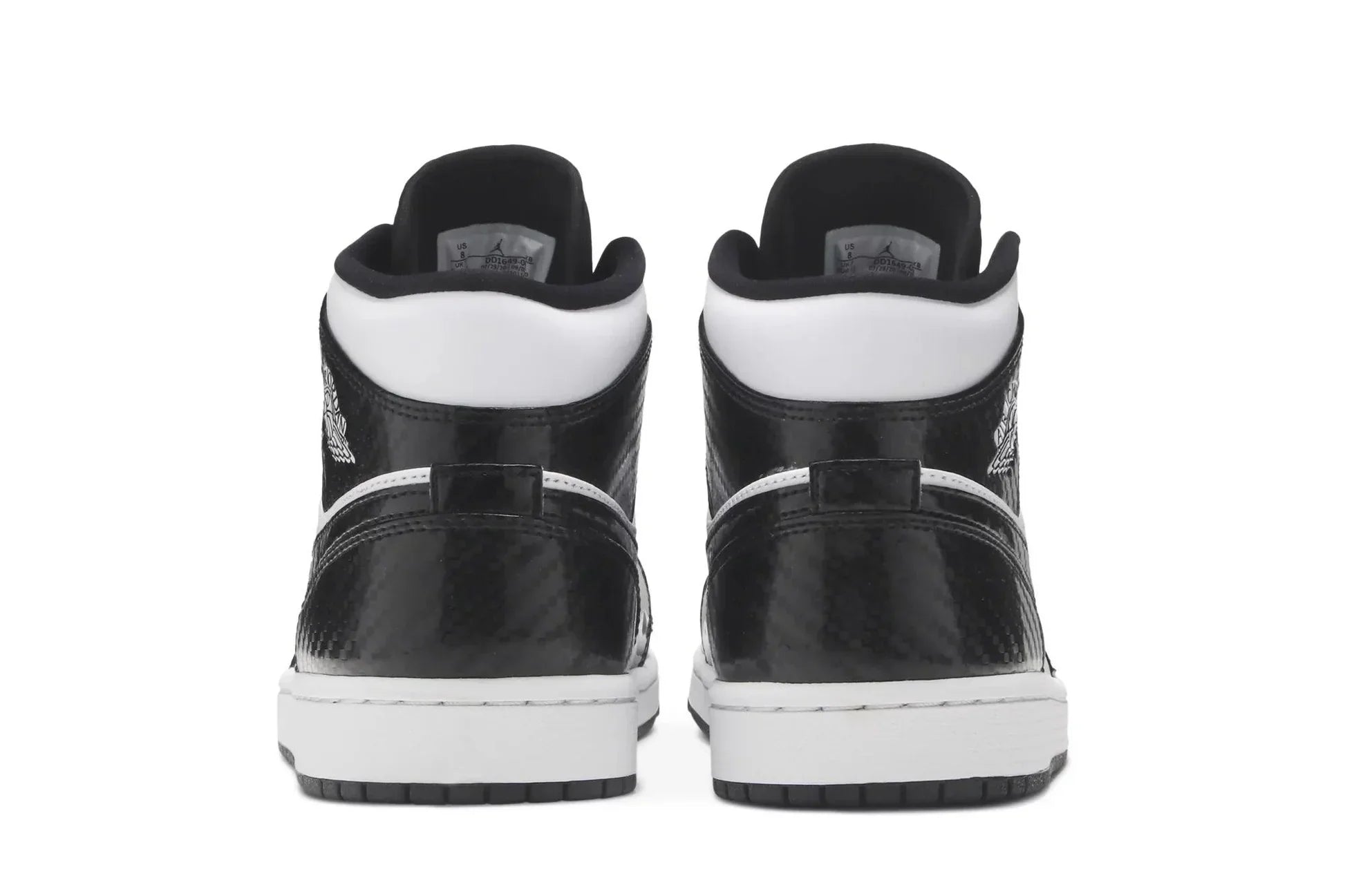 Tênis Air Jordan 1 Mid Carbon Fiber Preto detalhe do solado
