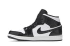 Tênis Air Jordan 1 Mid Carbon Fiber Preto vista traseira