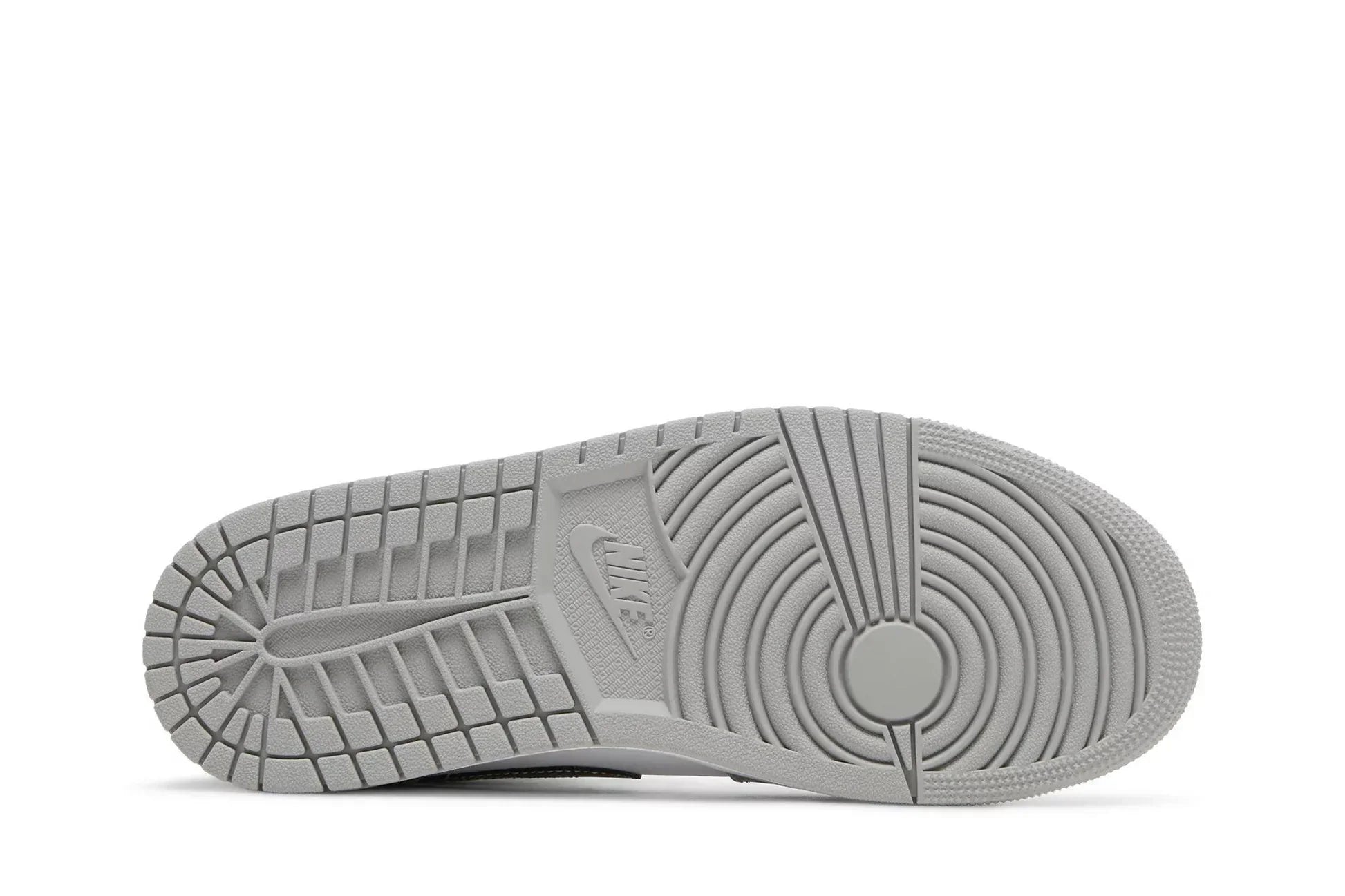 Tênis Air Jordan 1 Mid Light Smoke Grey Cinza detalhe do material