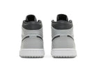 Tênis Air Jordan 1 Mid Light Smoke Grey Cinza detalhe do solado