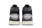 Tênis Air Jordan 1 Mid SE Craft Inside Out Black Preto detalhe do solado