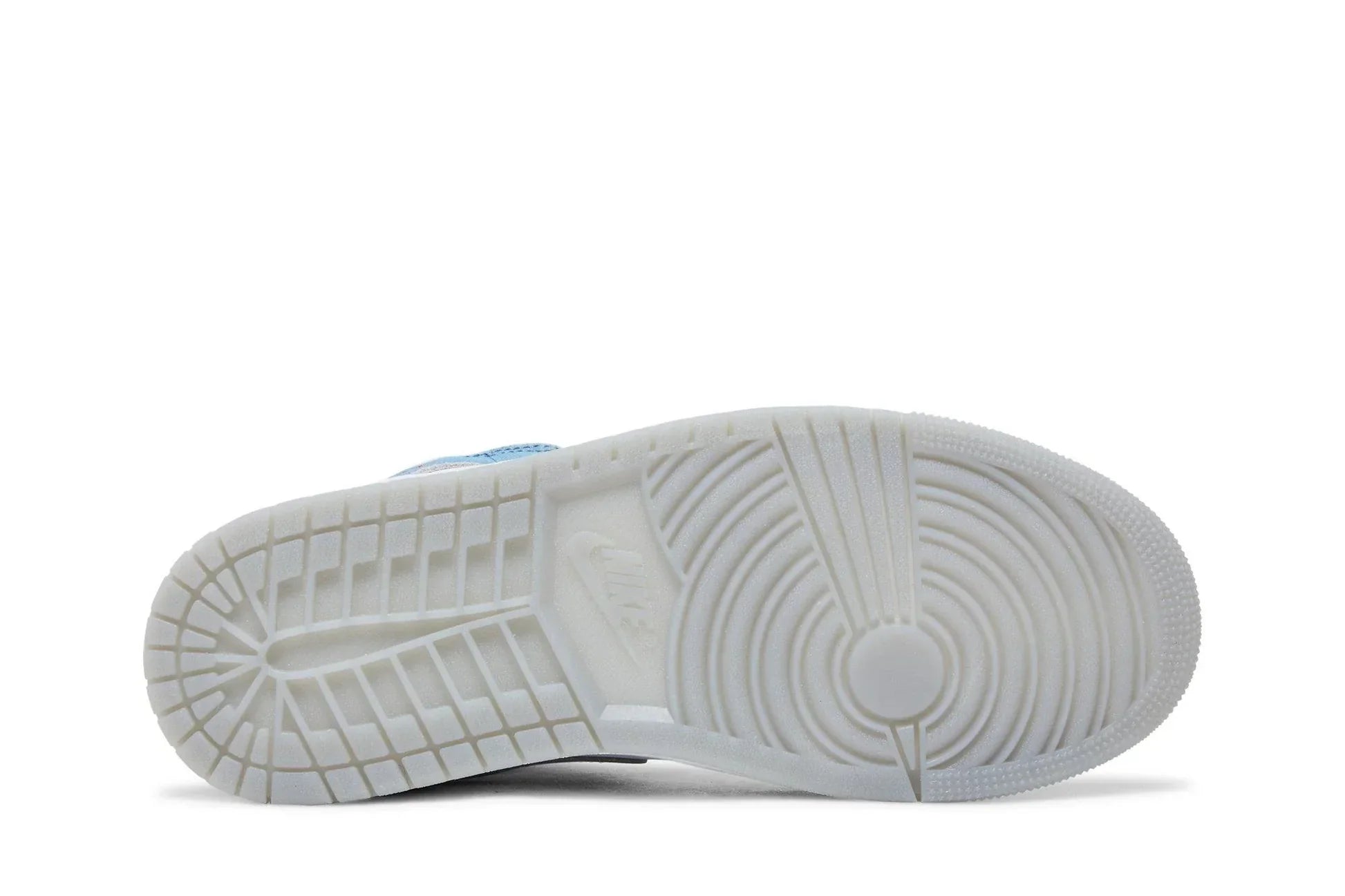 Tênis Air Jordan 1 Mid SE French Blue Azul detalhe do material