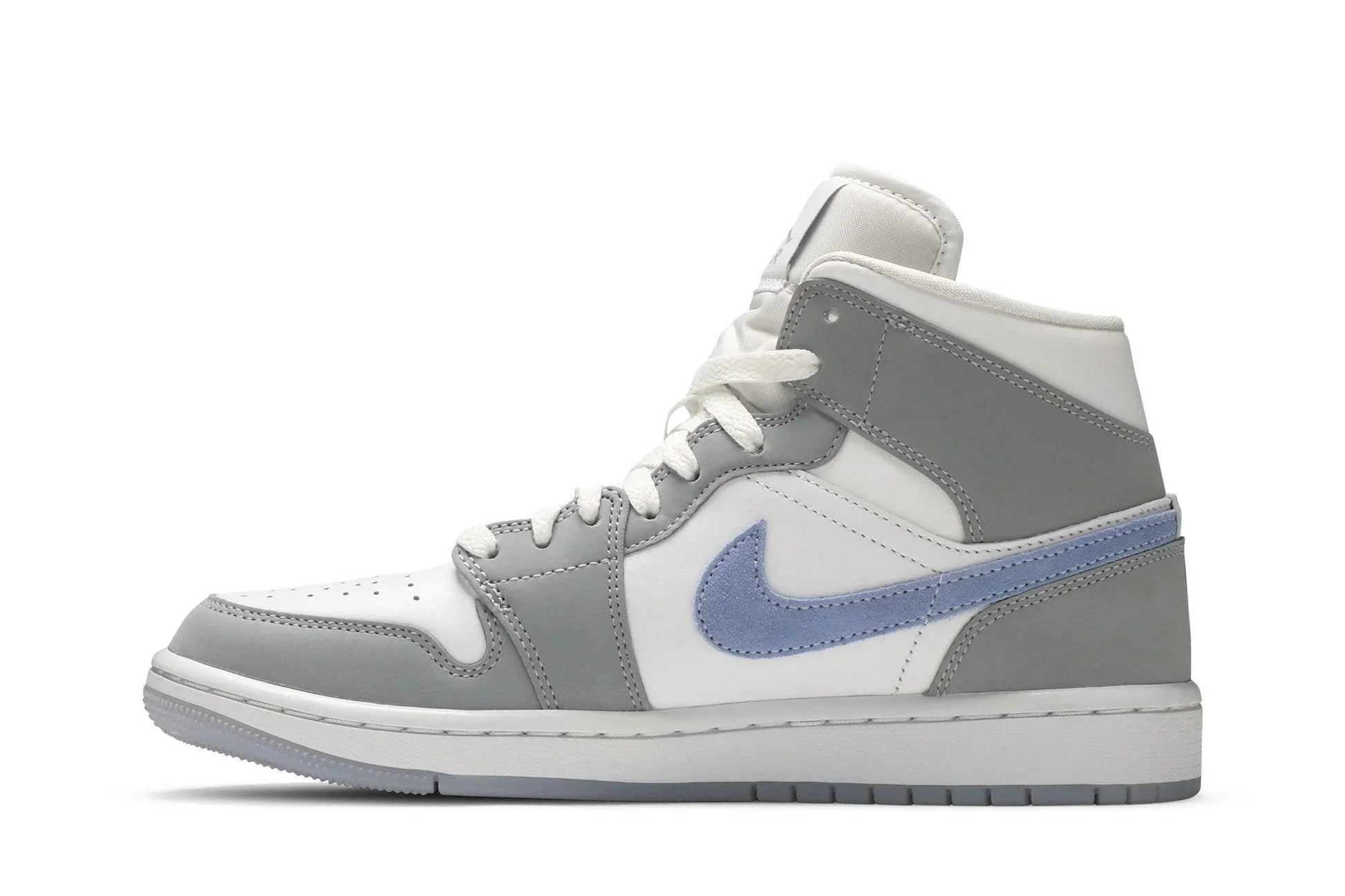 Tênis Air Jordan 1 Mid Wolf Grey Cinza vista traseira