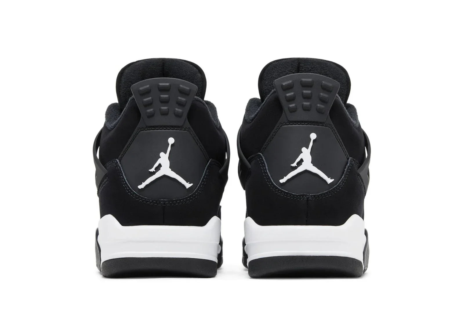 Tênis Air Jordan 4 Retro White Thunder Preto detalhe do solado