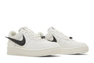 Tênis Ambush x Nike Air Force 1 Low Phantom Branco detalhe lateral