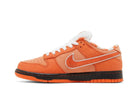 Tênis Concepts x Nike SB Dunk Low Orange Lobster Laranja vista traseira