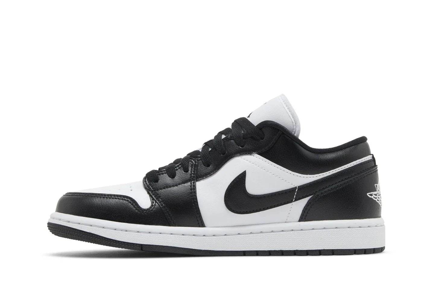 Tênis Jordan 1 Low Panda (2023) Preto detalhe do solado