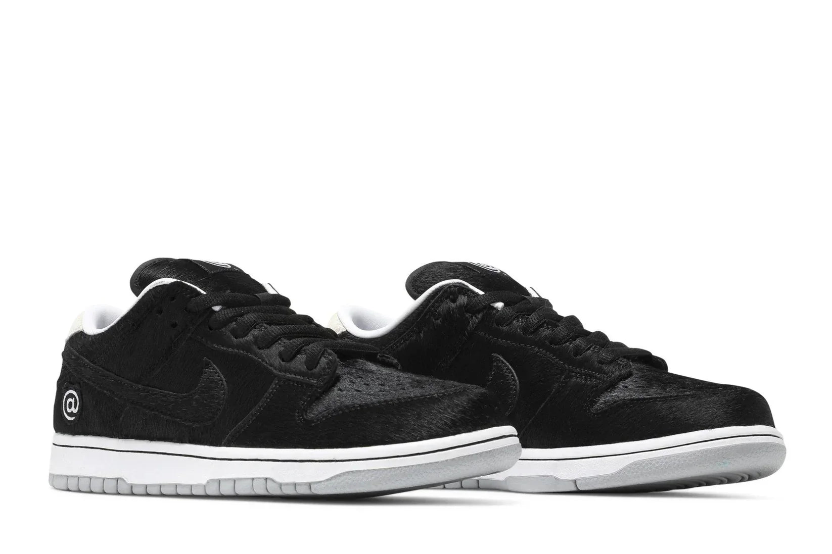 Tênis Medicom Toy x Nike SB Dunk Be@rbrick Preto detalhe do material