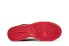 Tênis NBA x Nike Dunk Low Chicago Vermelho/Preto detalhe lateral