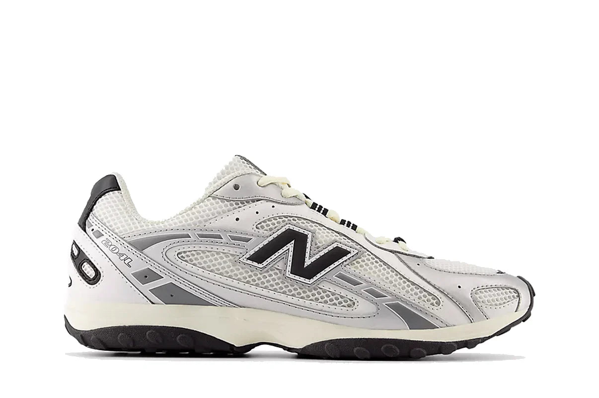 Tênis New Balance 204L Silver Metallic Black Prateado vista superior