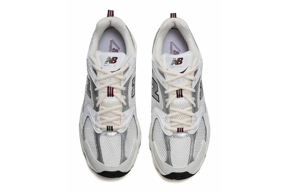 Tênis New Balance 530 Sea Salt White Mercury Red Branco detalhe lateral