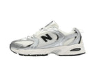 Tênis New Balance 530 Silver Black Cinza detalhe do material